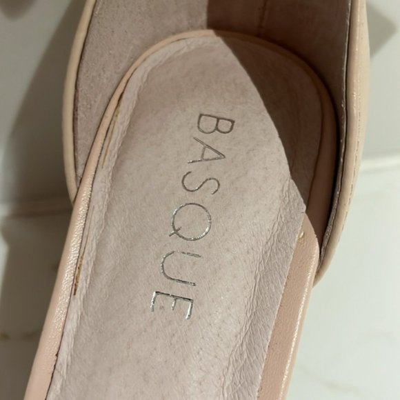 BASQUE Myer Leather Portia Nude Thick Ankle Strap Heels NWT - Picture 5 of 7